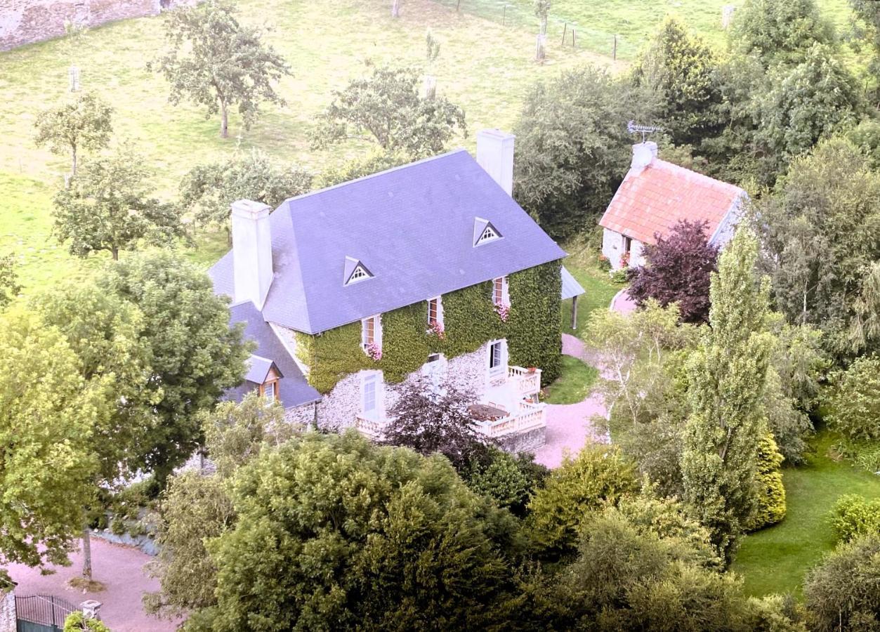 Le Pont De Benneville Cahagnes ภายนอก รูปภาพ
